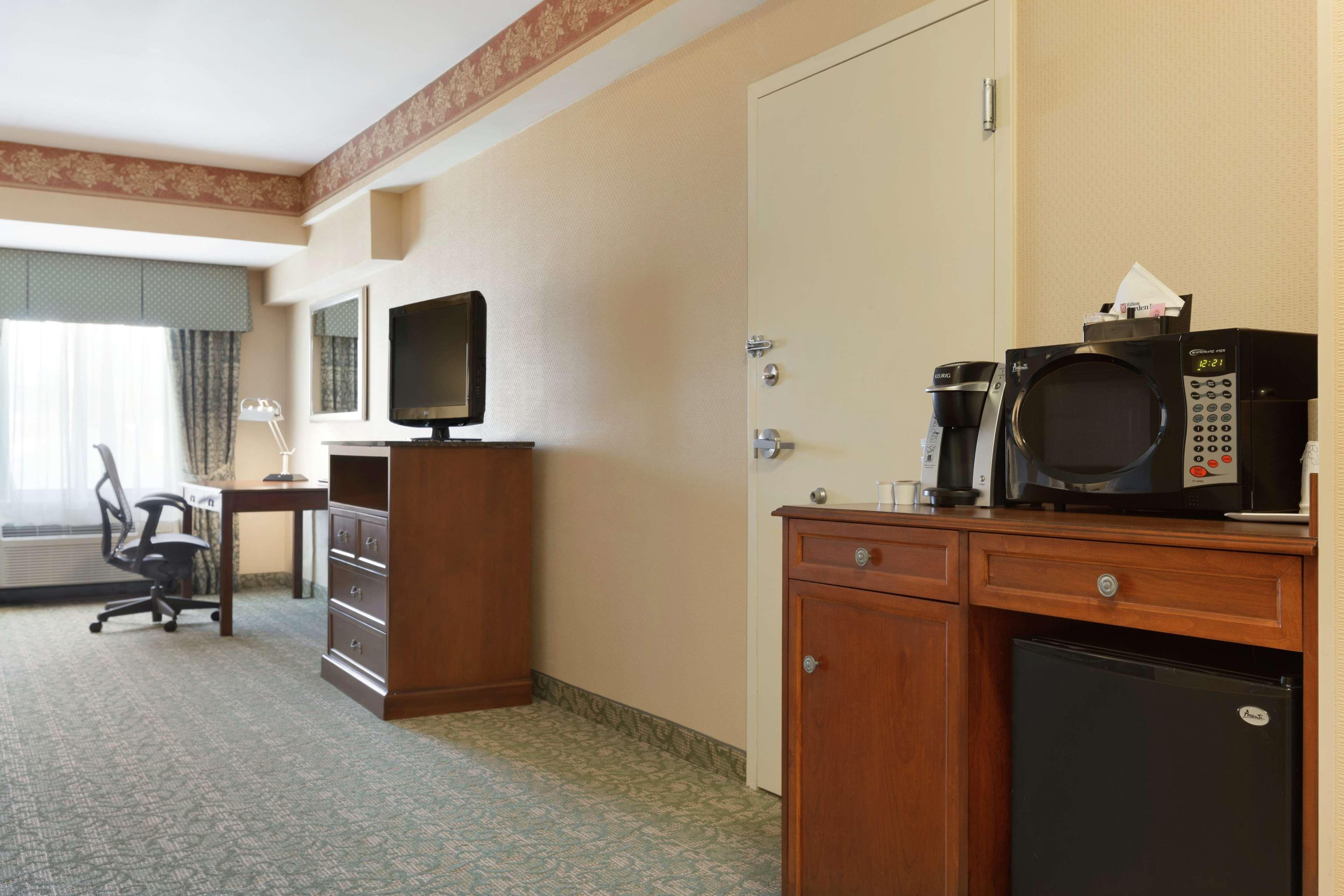 Hilton Garden Inn פיירפקס מראה חיצוני תמונה